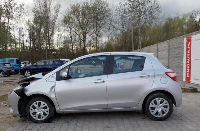 Toyota Yaris cena 20900 przebieg: 23514, rok produkcji 2019 z Stęszew małe 301